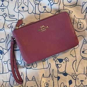 Coach Mauve Leather Wristlet